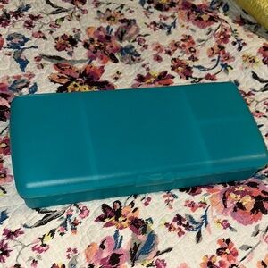 Tupperware Blue Dinnerware Set for Elegant Dining